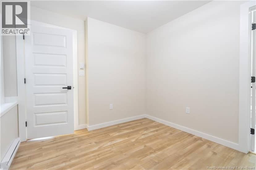 23 Harding Street — photo 7 of 40