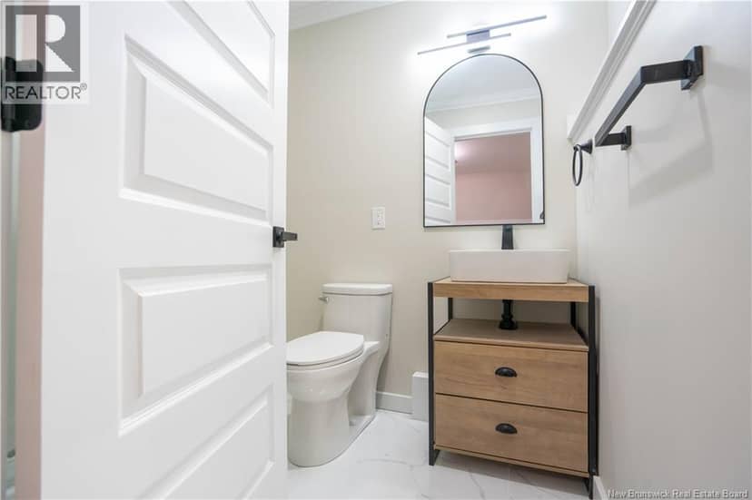 23 Harding Street — photo 8 of 40