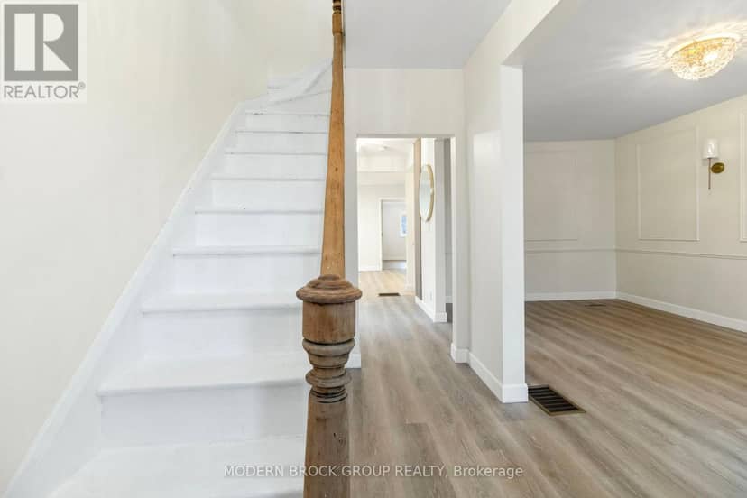 108 George Street — photo 8 of 40