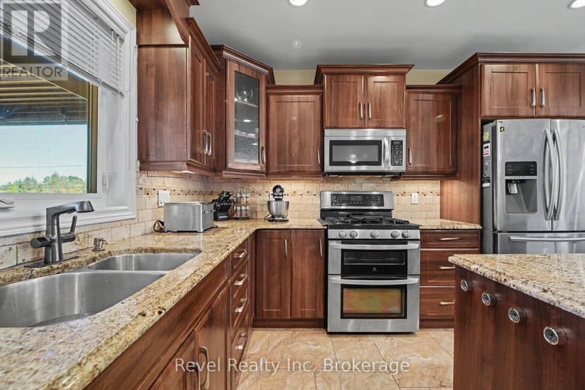5 Sugarbush Street — photo 12 of 40