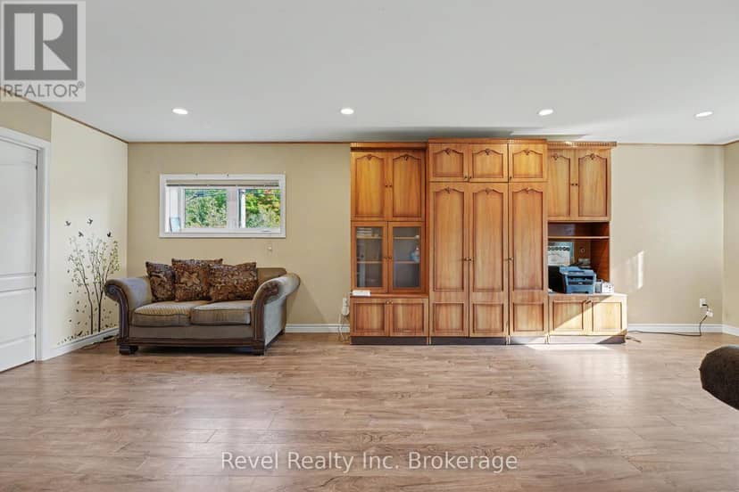 5 Sugarbush Street — photo 24 of 40
