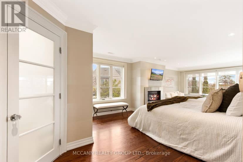 27 Strathgowan Crescent — photo 27 of 40