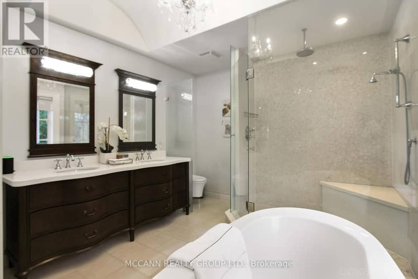 27 Strathgowan Crescent — photo 31 of 40