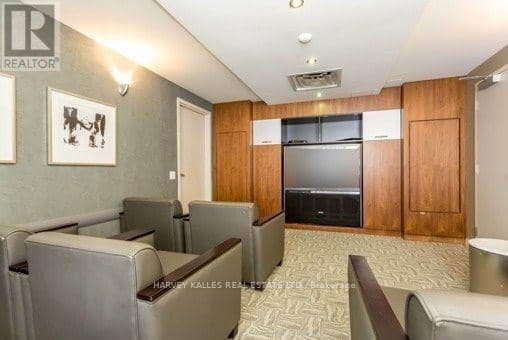1603 - 85 Bloor Street E — photo 12 of 15
