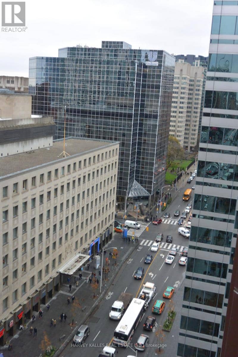 1603 - 85 Bloor Street E — photo 9 of 15