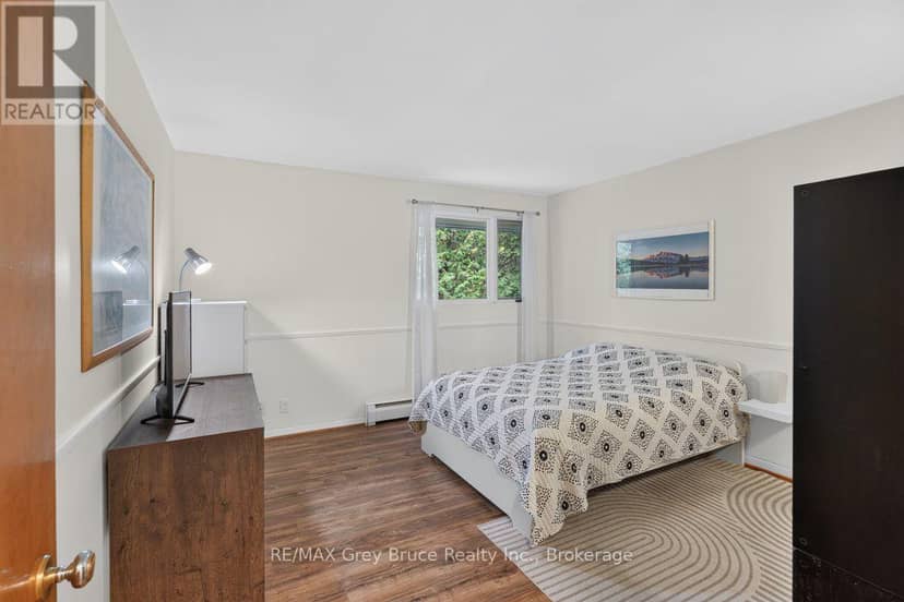 590 4th Street E — photo 10 of 33