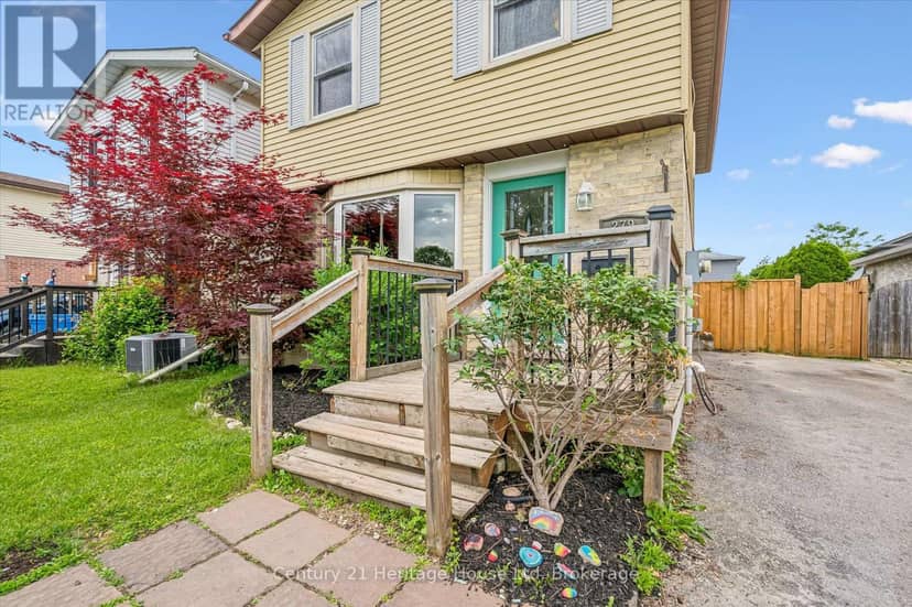 279 Strathallan Street — photo 4 of 37