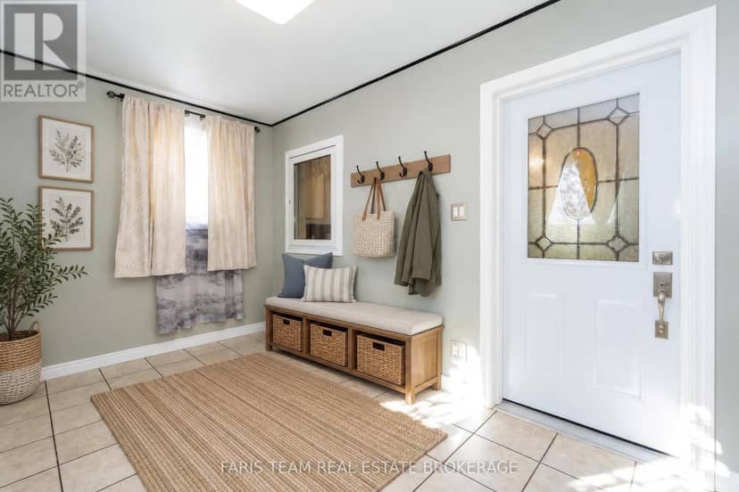 13 Sunrise Circle, Bradford West Gwillimbury, photo 5