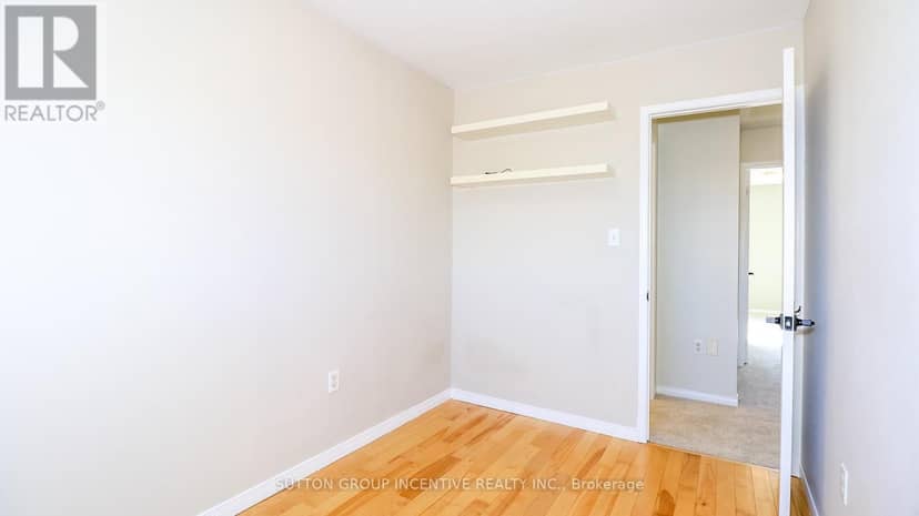 15 Bruce Crescent — photo 16 of 40