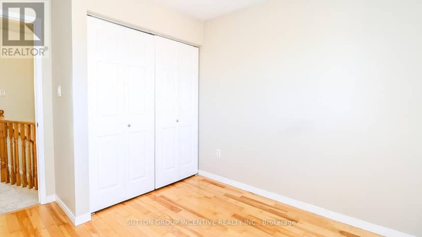 15 Bruce Crescent — photo 19 of 40