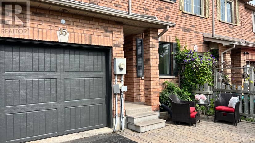 15 Bruce Crescent, Barrie, photo 3