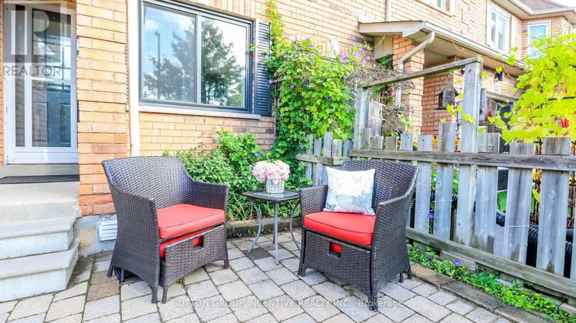 15 Bruce Crescent, Barrie, photo 4