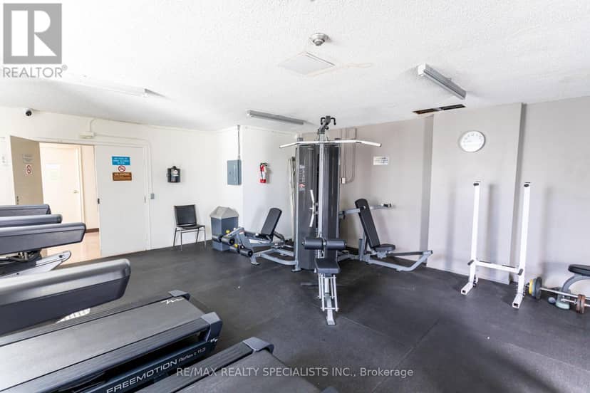 410 - 966 Inverhouse Drive — photo 32 of 39