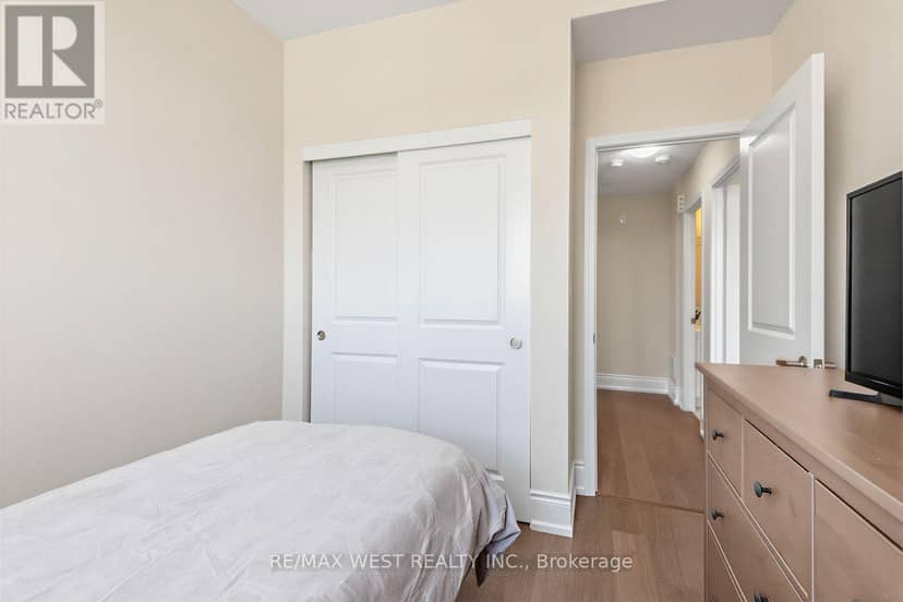 303 - 1150 Briar Hill Avenue — photo 29 of 39