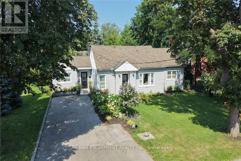 8 Victoria Street — photo 1 of 40