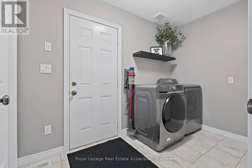 45 Linden Avenue — photo 20 of 35