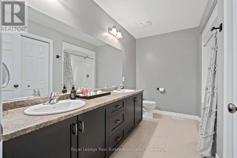 45 Linden Avenue — photo 29 of 35