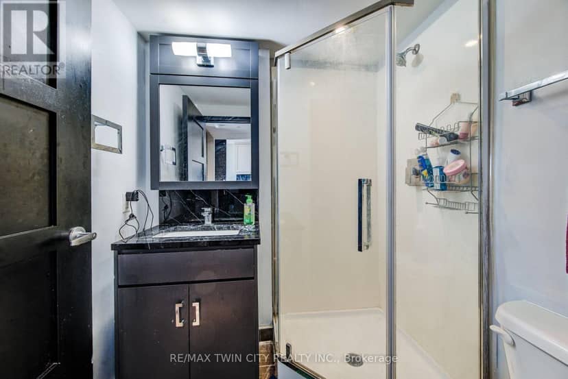 S704 - 330 Phillip Street — photo 16 of 24