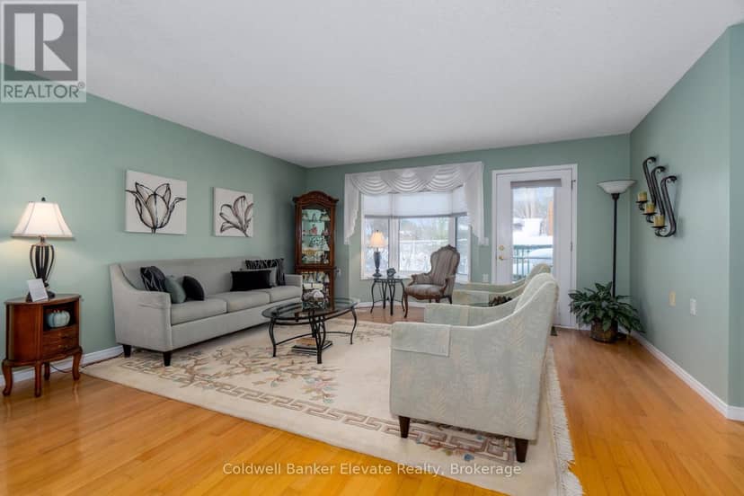 36 - 2705 Kingsway Drive — photo 10 of 40