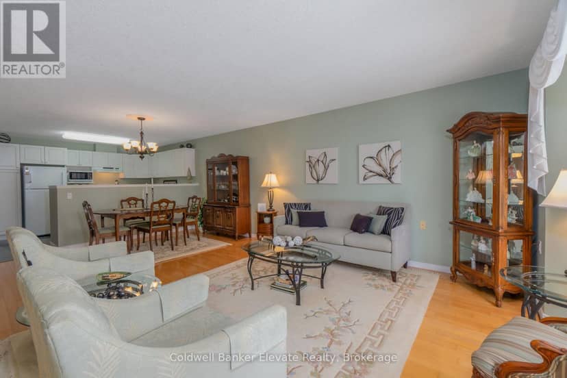 36 - 2705 Kingsway Drive — photo 12 of 40