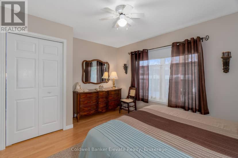 36 - 2705 Kingsway Drive — photo 17 of 40