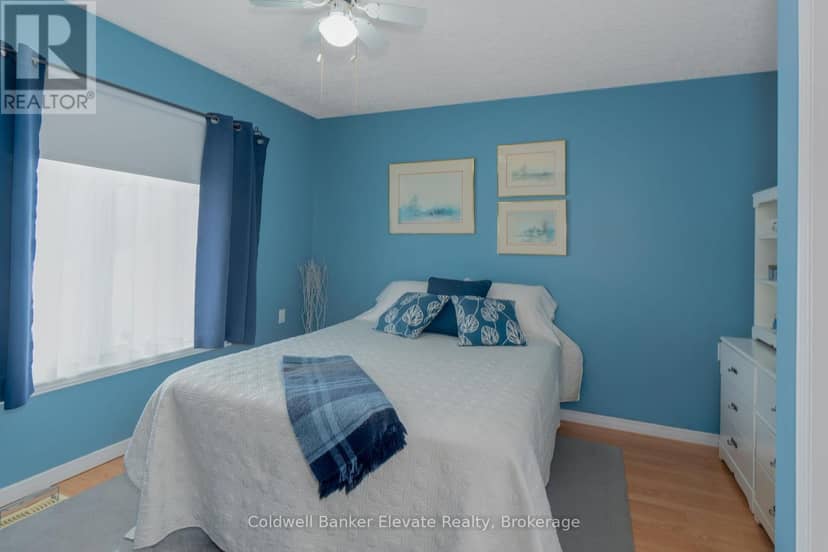 36 - 2705 Kingsway Drive — photo 21 of 40