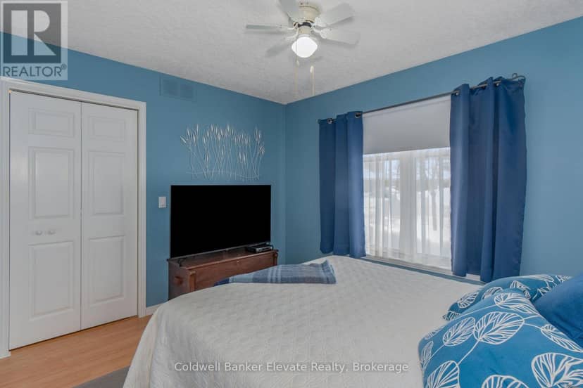 36 - 2705 Kingsway Drive — photo 24 of 40