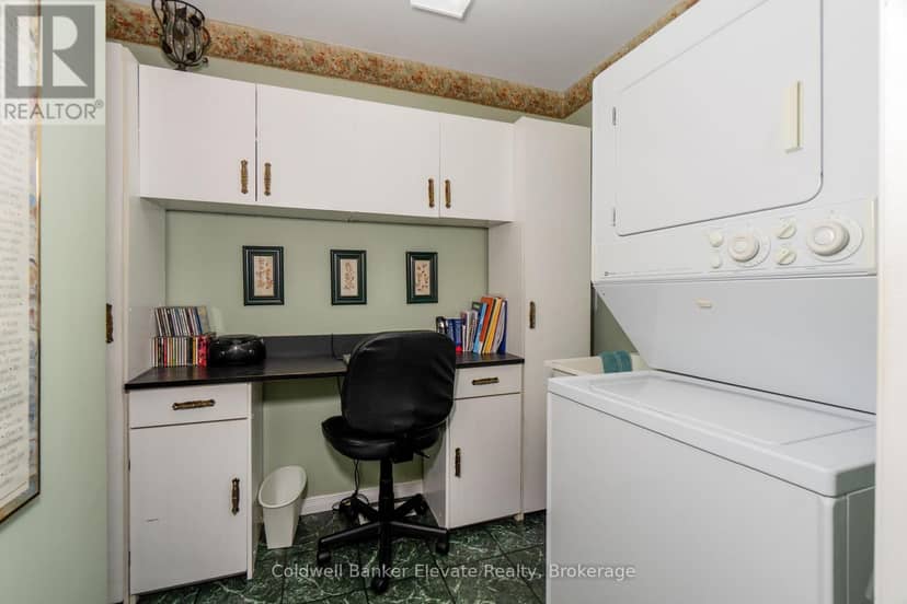 36 - 2705 Kingsway Drive — photo 25 of 40