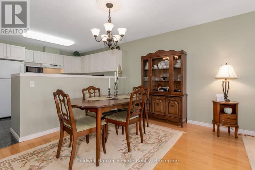 36 - 2705 Kingsway Drive — photo 9 of 40