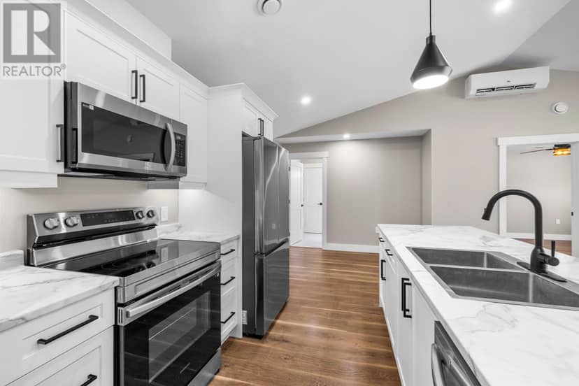 13 625 Murphy Street — photo 10 of 40