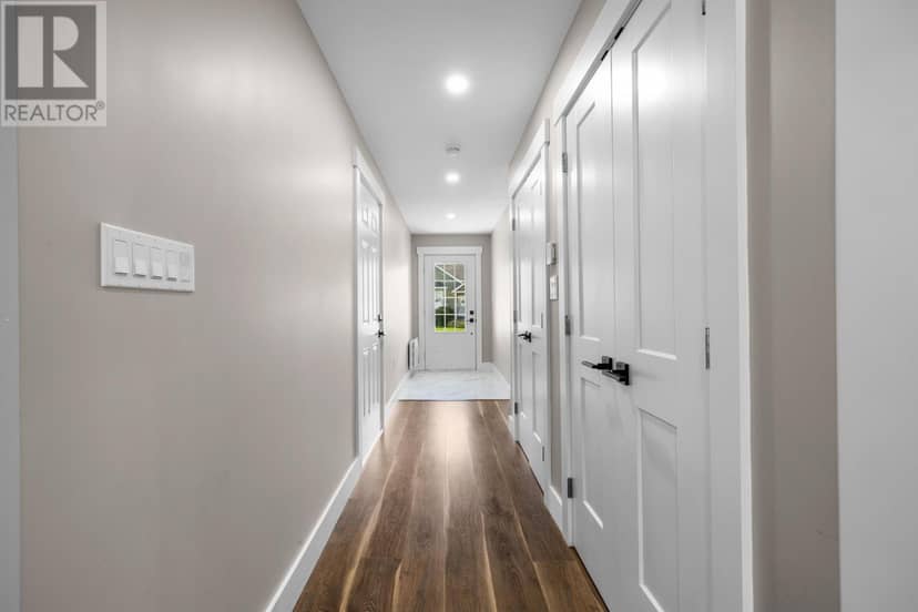 13 625 Murphy Street — photo 3 of 40