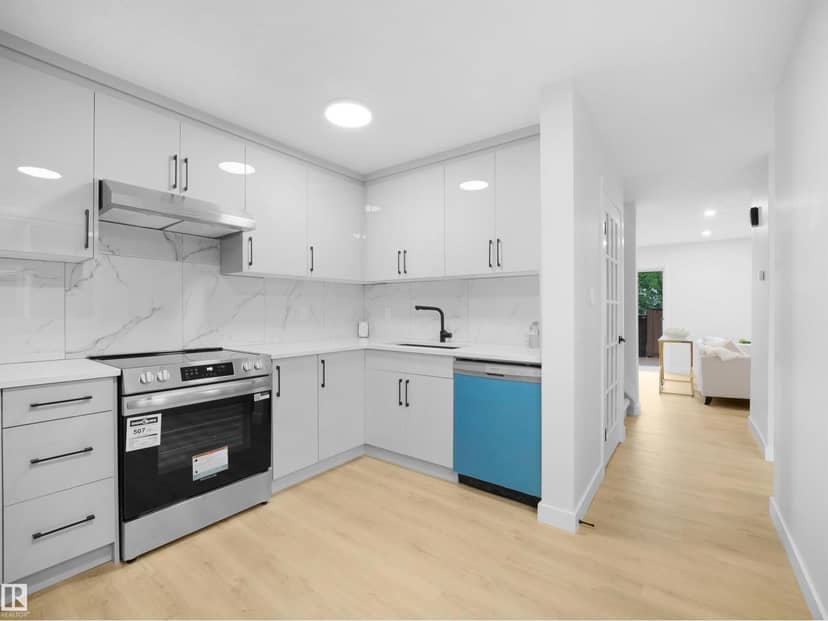 6096 Mill Woods Rd NW — photo 19 of 40