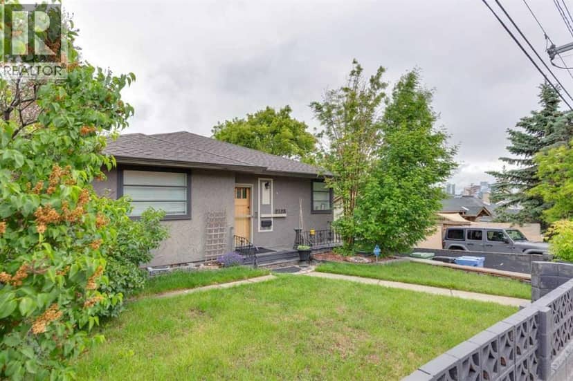 2128 17 Avenue SW — photo 27 of 40
