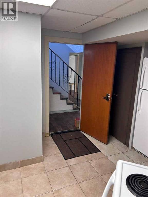 2128 17 Avenue SW — photo 36 of 40