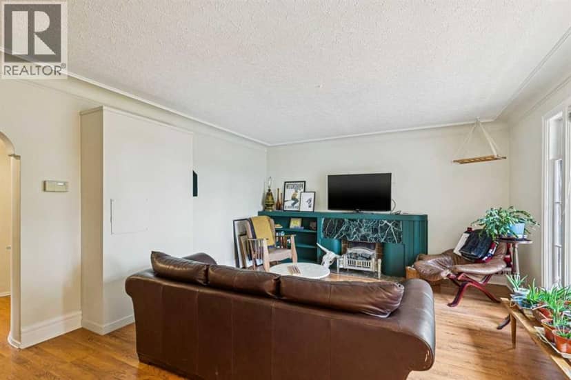 2128 17 Avenue SW, Calgary, photo 7