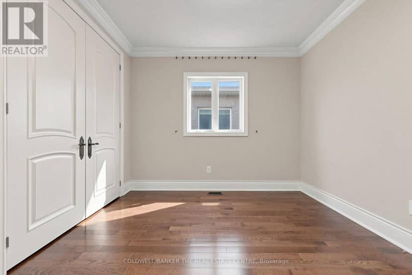 20 Shalom Aleichem Court — photo 31 of 40