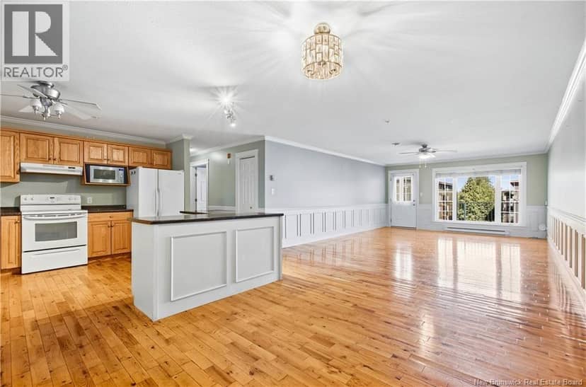 35 Lian Street Unit# 9 — photo 3 of 37