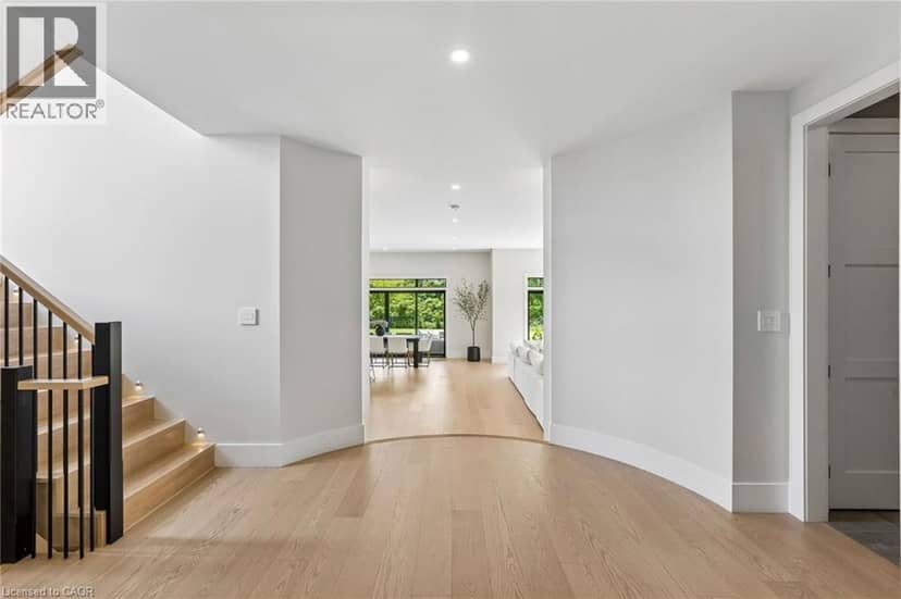 95 PONDCLIFFE Drive — photo 14 of 40