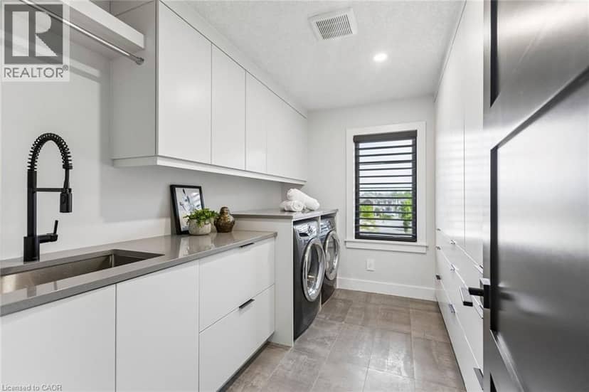 95 PONDCLIFFE Drive — photo 29 of 40