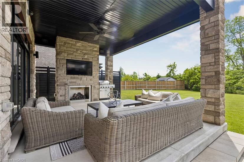 95 PONDCLIFFE Drive — photo 8 of 40