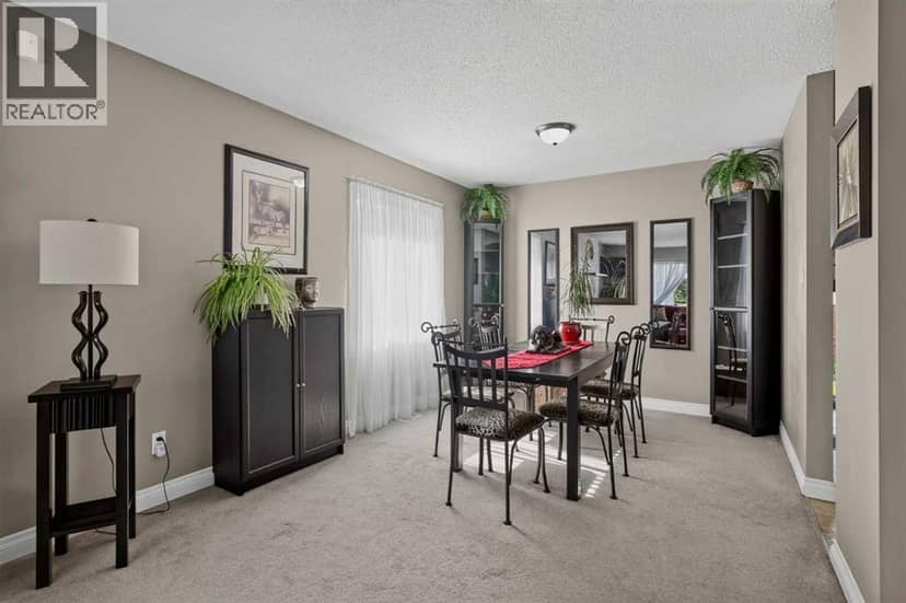 131 Cedarpark Drive SW, Calgary, photo 7