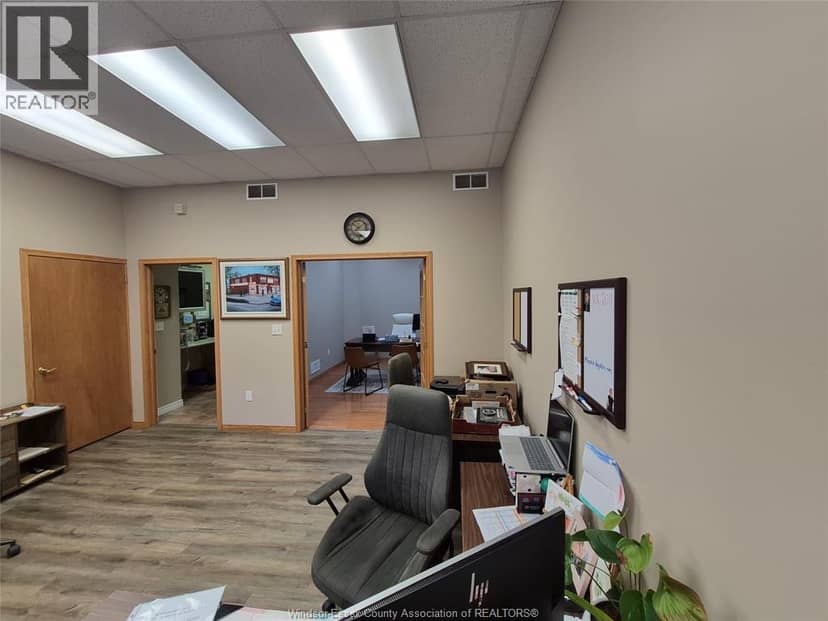 1603-1611 UNIVERSITY AVENUE West — photo 9 of 16