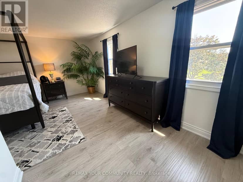 30 Chapman Drive — photo 7 of 22