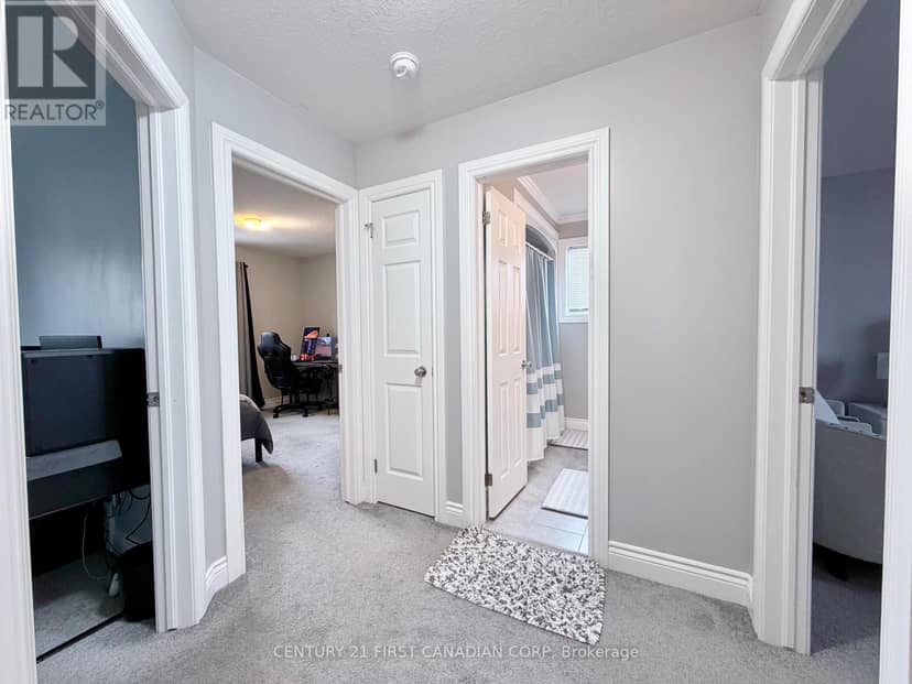 9 Barrett Crescent — photo 14 of 28