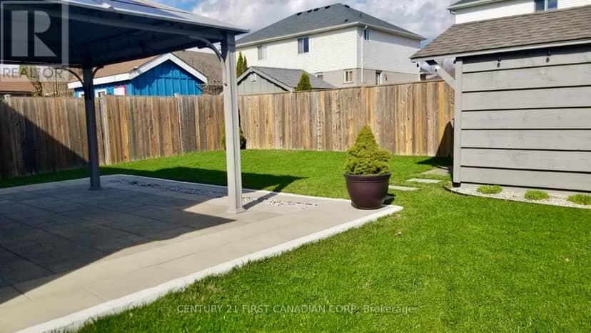 9 Barrett Crescent — photo 24 of 28