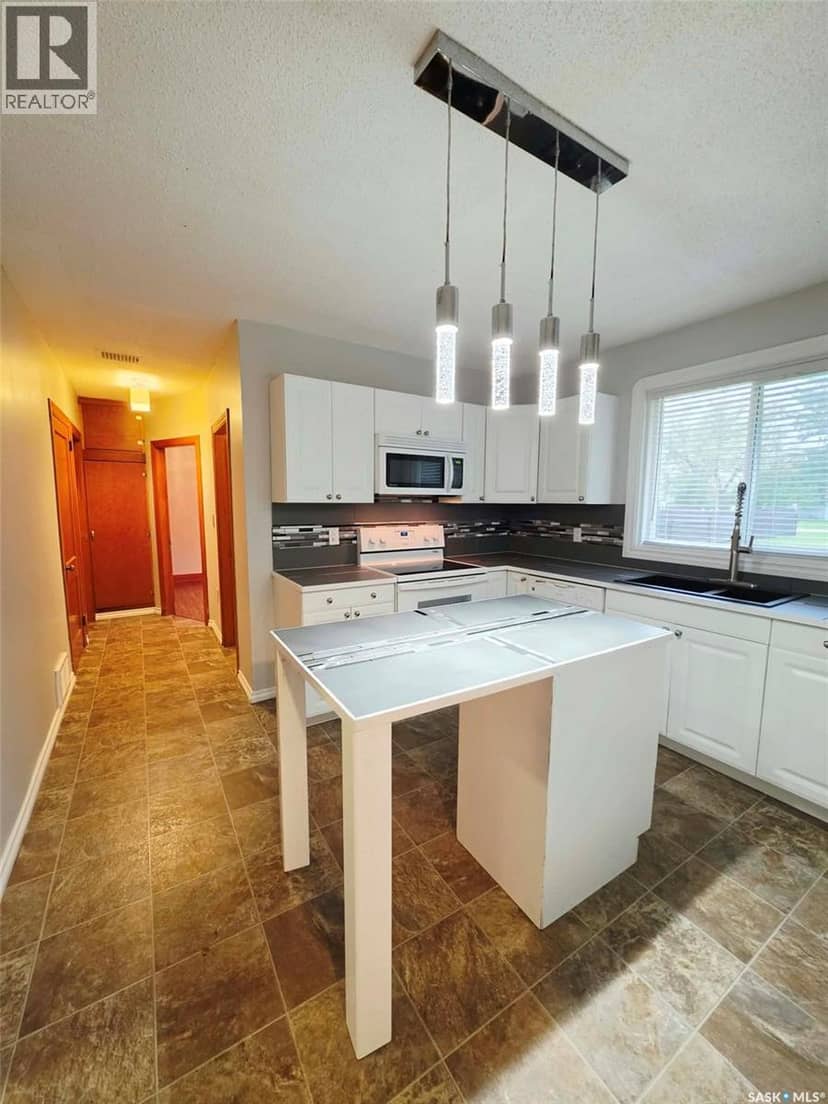 310 Parks STREET, Whitewood, photo 5