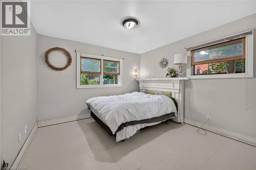 8 VICTORIA Street — photo 23 of 40