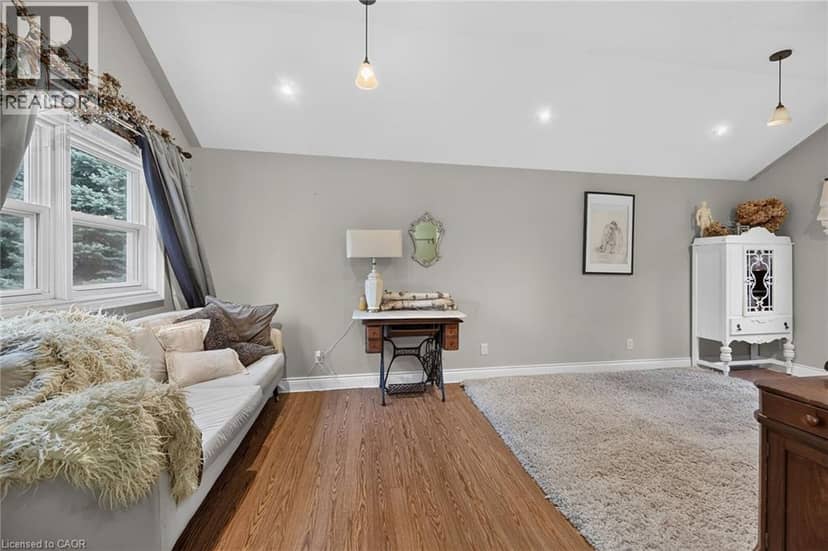 8 VICTORIA Street — photo 20 of 40
