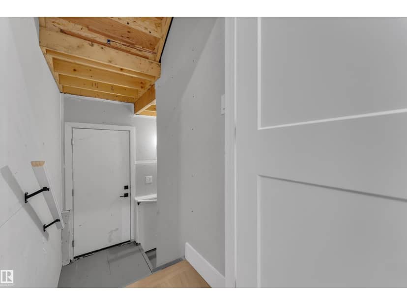 292 Munn Way — photo 12 of 40