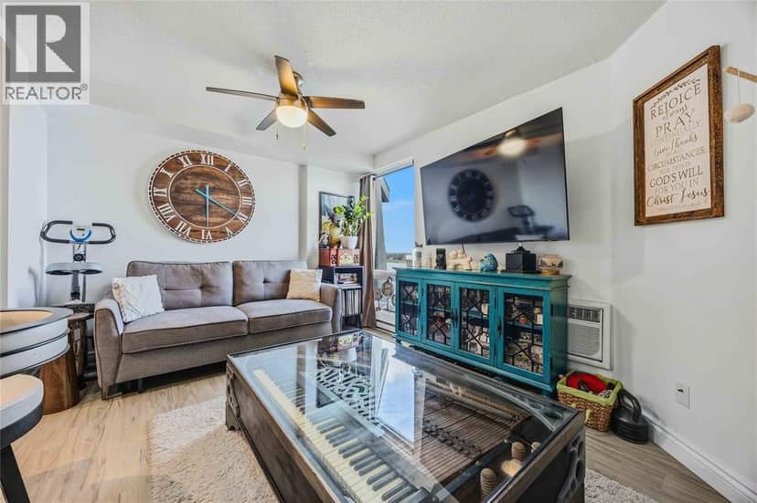 155 FRONT STREET North Unit# 1504, Sarnia, photo 6